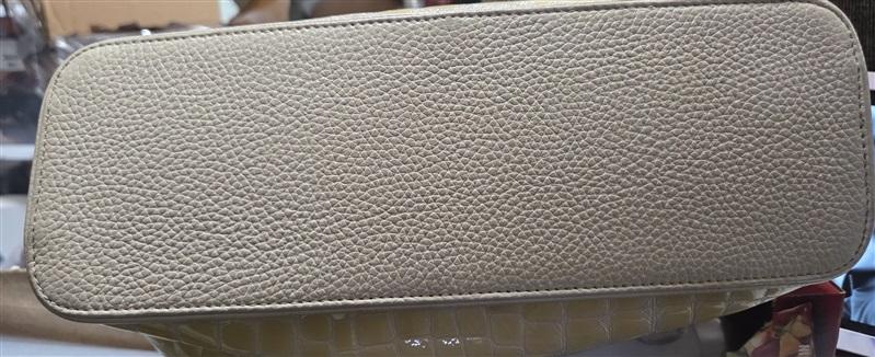 Vintage Brighton Cher Croco Hobo Shoulder Bag Vanilla Leather 126656