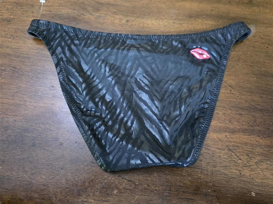 NWOT Betsey Johnson M Black Zebra with Lips Charm Swimsuit Bikini 126739