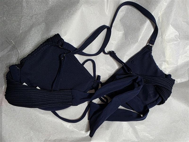 NWT Robin Piccone M Solid Pleated Underwired Bikini Swim Top Blue #126755