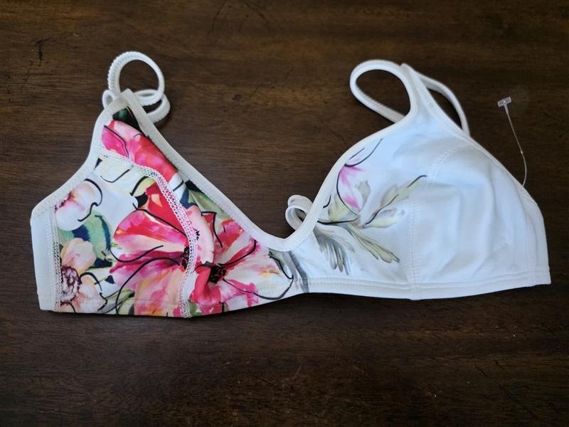 NWOT Robin Piccone XS Floral Underwired Bikini Swim Top 126788