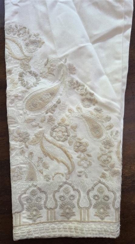 NWOT Soft Surroundings 12 Ultimate Cropped Embroidered Jeans Cream 127035