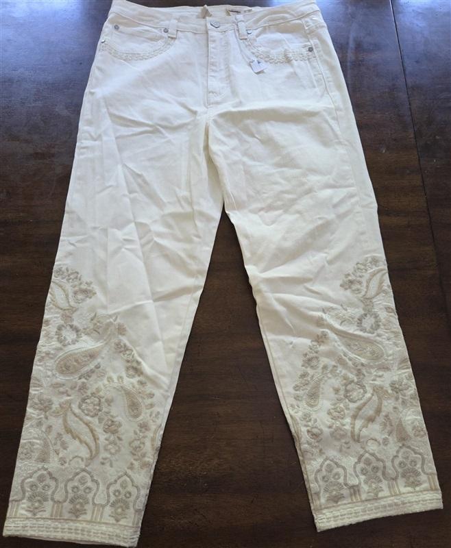 NWOT Soft Surroundings 12 Ultimate Cropped Embroidered Jeans Cream 127035