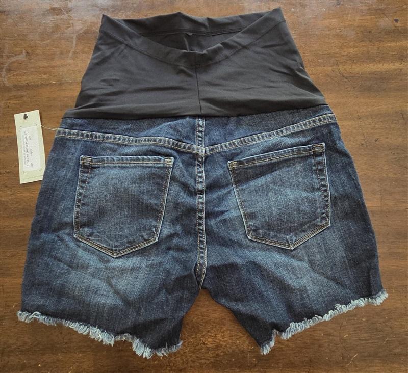 NWT Just USA 27 Maternity Jean Shorts Fray Hem 127044