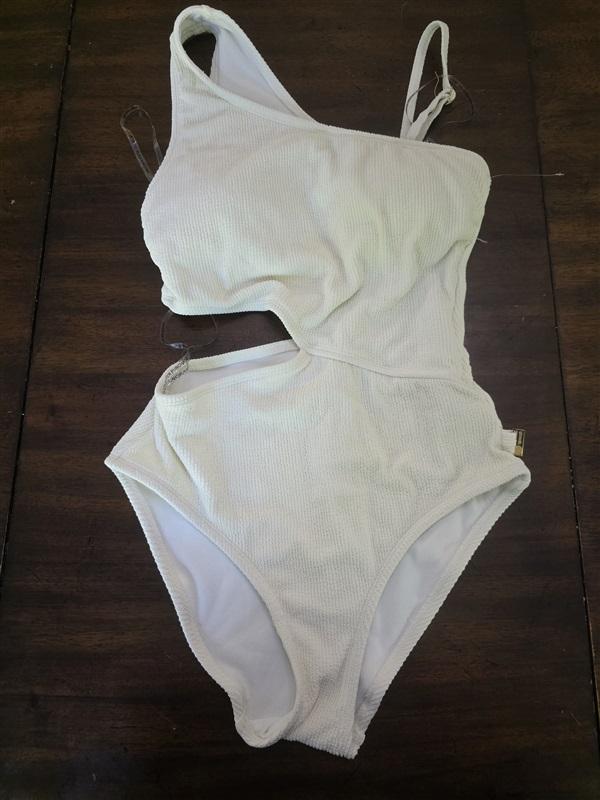 NWOT MICHAEL KORS 6 Ivory Greek Goddess Cut Out 1 Shoulder 1PC Swimsuit 127090