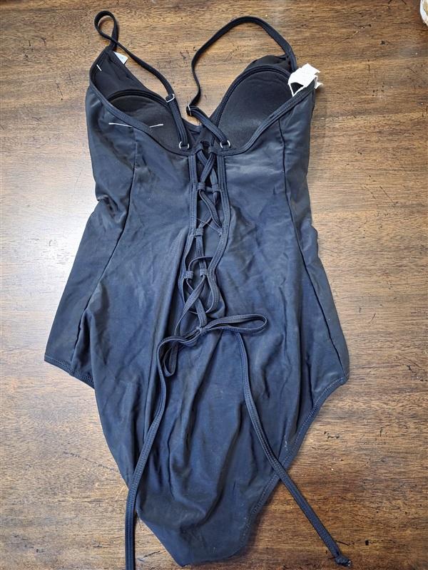 NWT La Blanca 12 Island Goddess Surplice Mio One-Piece Swimsuit Black 127134