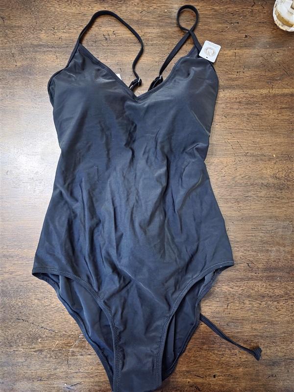 NWT La Blanca 12 Island Goddess Surplice Mio One-Piece Swimsuit Black 127134