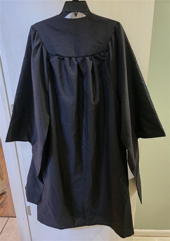 NWOT Graduation Mall S Black Master Graduation Gown 127170