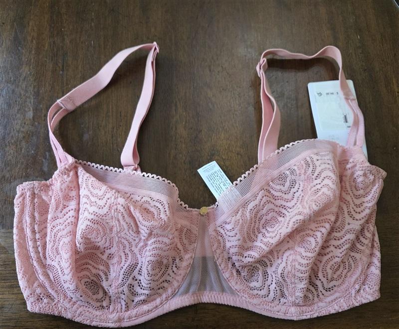 NWT Chantelle 32DDD C Jolie Demi Bra 13B5 Pink 127240