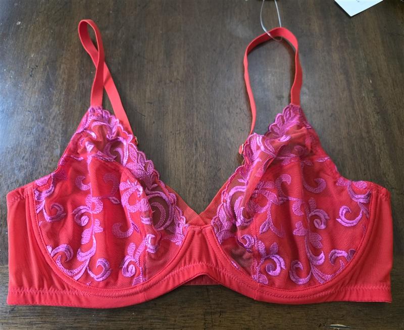 NWT Natori 36D Embellished Underwire Bra 724324 Red 127255