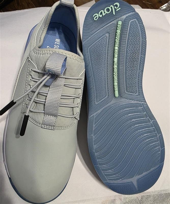 NWOT Clove 9.5 Classic Gray Matter Nursing Tennis Shoes Blue Gray 127357
