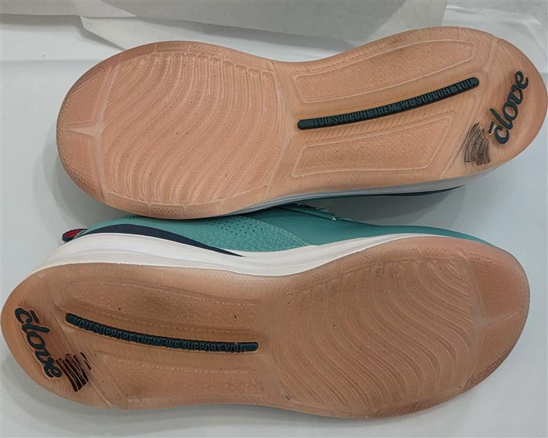 NWOT Clove 9 Teal Pink Nursing Tennis Slip Resistant Shoes 127441