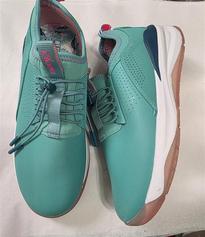 NWOT Clove 9 Teal Pink Nursing Tennis Slip Resistant Shoes 127441