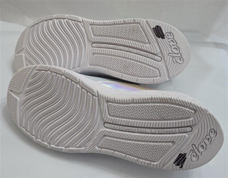 PO Clove 6.5 Classic Blue Holographic Limited Ed Nursing Tennis Shoes 127446