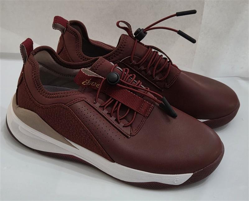 NWOT Clove 6.5 Classic Burgundy Wine Nursing Tennis Slip Resistant Shoes 127458