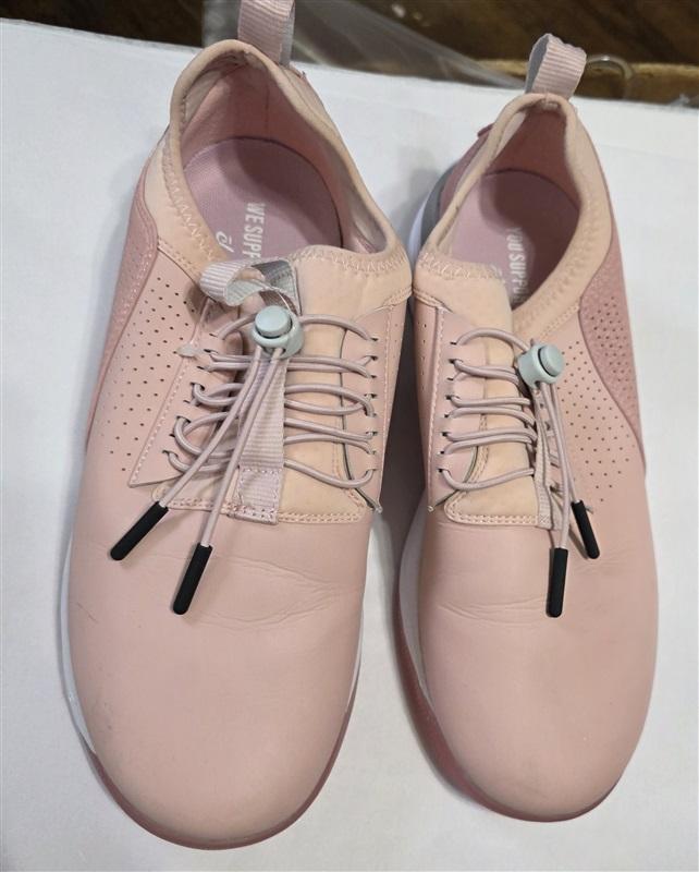 NWOT Clove 6.5 Classic Pink & Gray Nursing Tennis Slip Resistant Shoes 127459