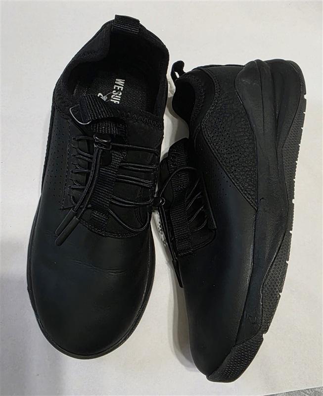 NWOT Clove 7 Classic Nursing Tennis Slip Resistant Shoes Black 127489