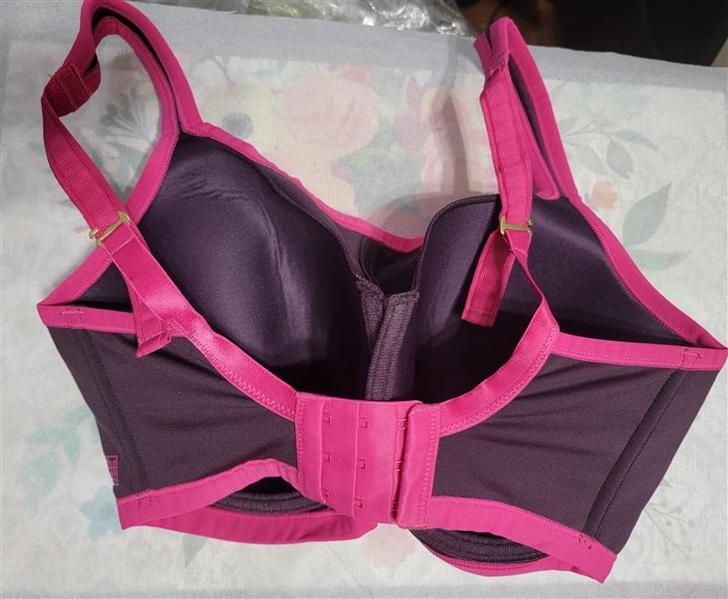 NWT Natori Yogi 32G Yoga Sports Bra 731050 Purple & Pink 127522