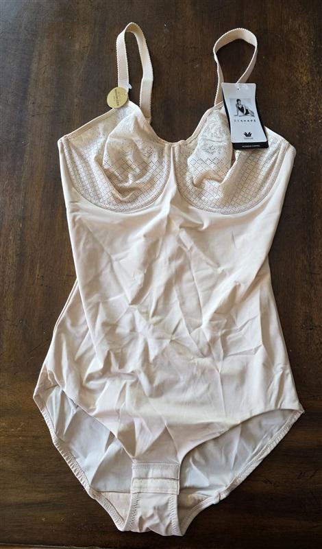 NWT Wacoal 34C Visual Effects Moderate Minimizing Bodysuit 801210 Beige 127544
