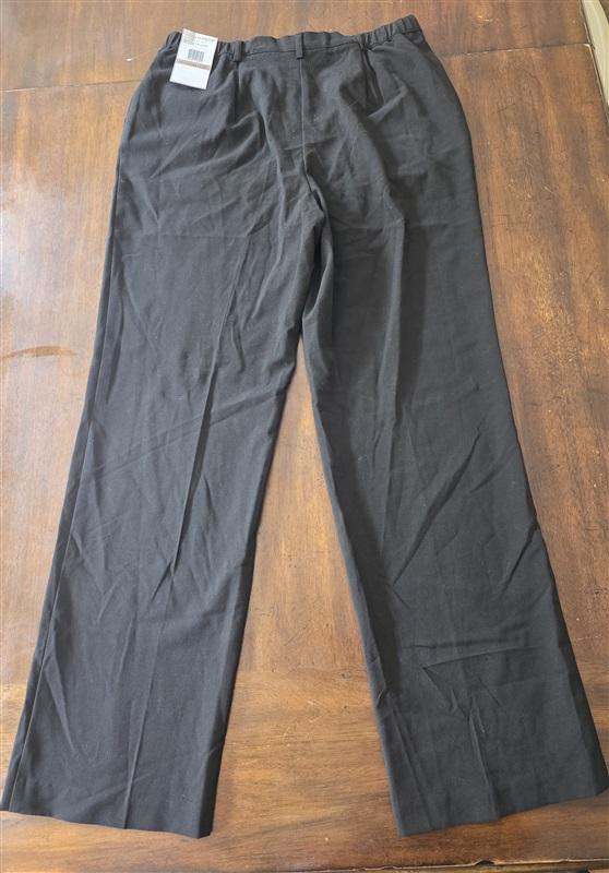 NWT Sag Harbor 12 Pants Dress Trousers Stretch Button Front Black 127553