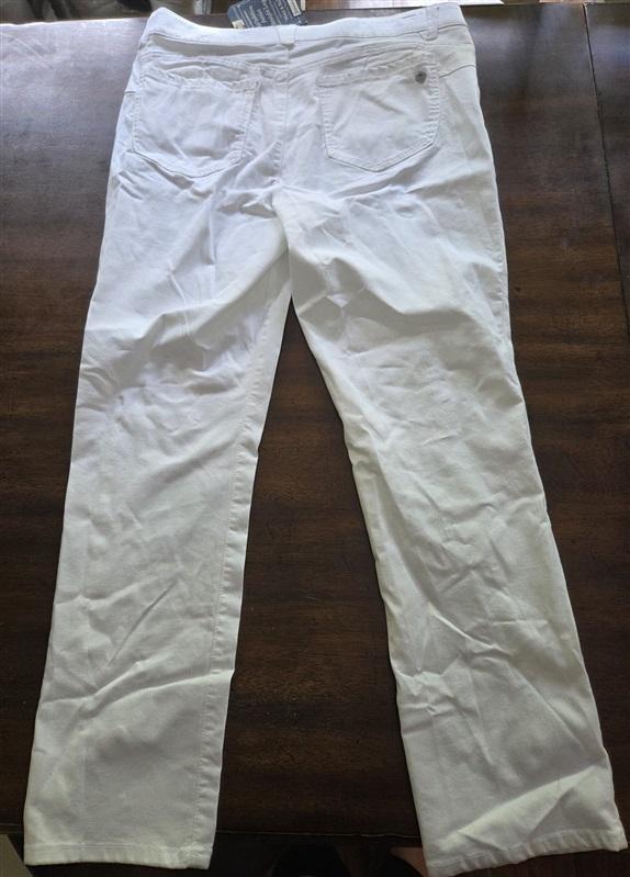 NWTD Democracy 14 "Ab"solution® Booty Lift Straight Leg White Jeans 127559
