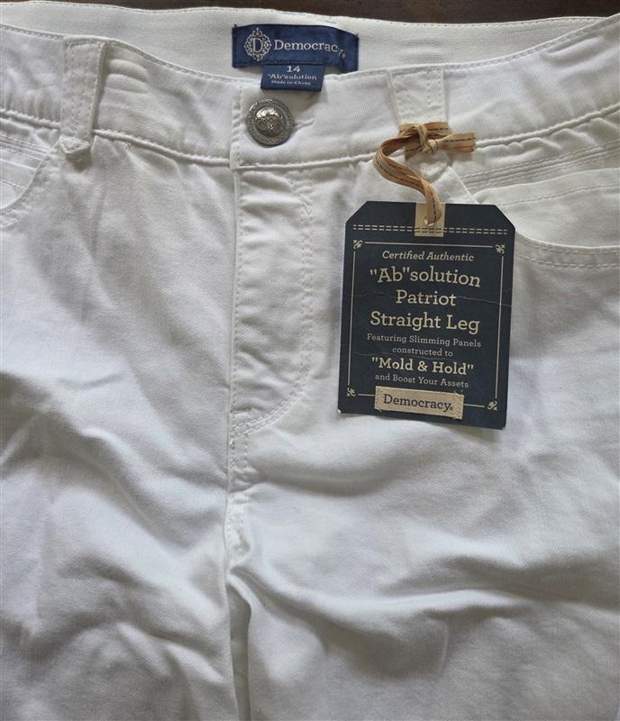 NWTD Democracy 14 "Ab"solution® Booty Lift Straight Leg White Jeans 127559