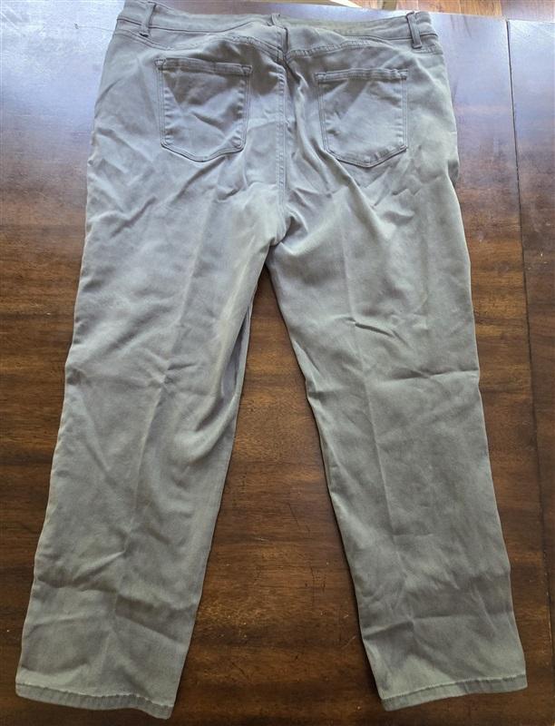 NWOT Gloria Vanderbilt 18W Bridget Ankle Gray Distressed Jeans 127567