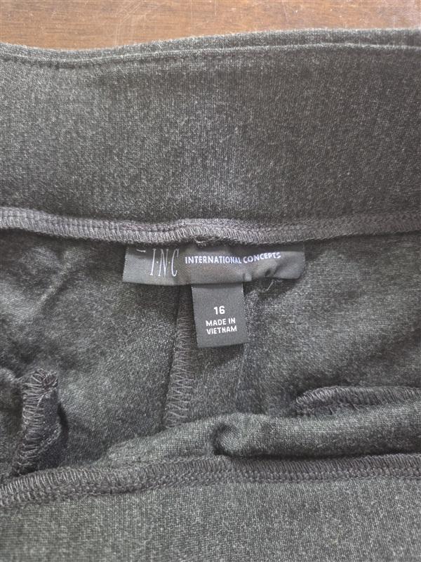 NWOT Inc 16 Ponte Full Length Faux Snap Gray Pants Reg 127579