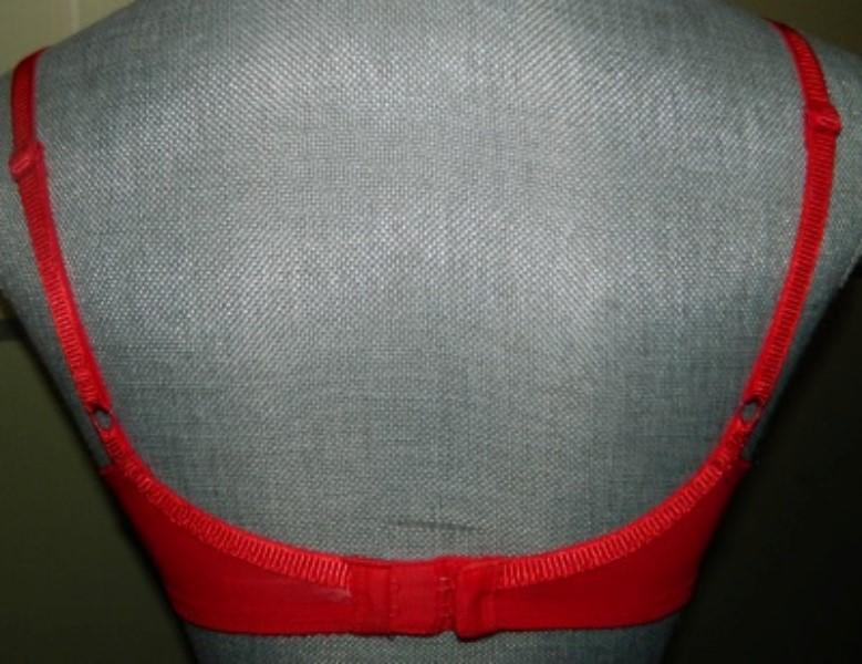NWT Wacoal La Femme T-Shirt 38B Red Sequin 853117 Underwire Bra 127603