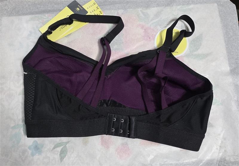NWT Triumph 34D Black Purple Triaction Free Motion Sports Bra 127611