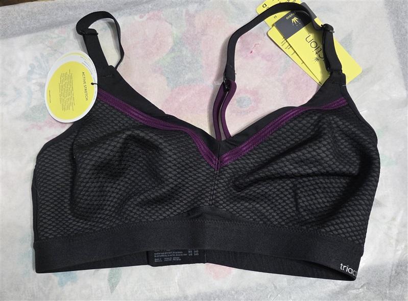 NWT Triumph 34D Black Purple Triaction Free Motion Sports Bra 127611