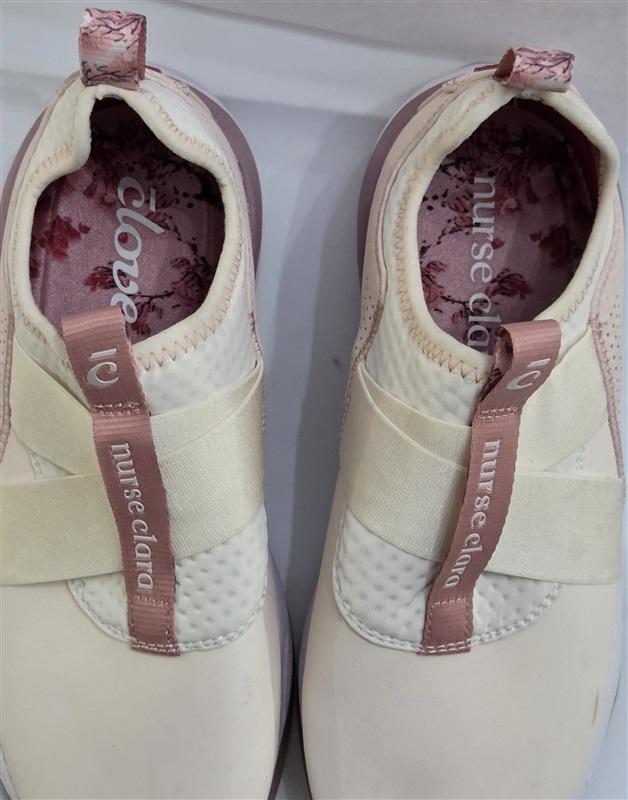 NWOT Clove 11.5 W 10M Classic Clara Nursing Slip Resistant Shoes Pink 127632