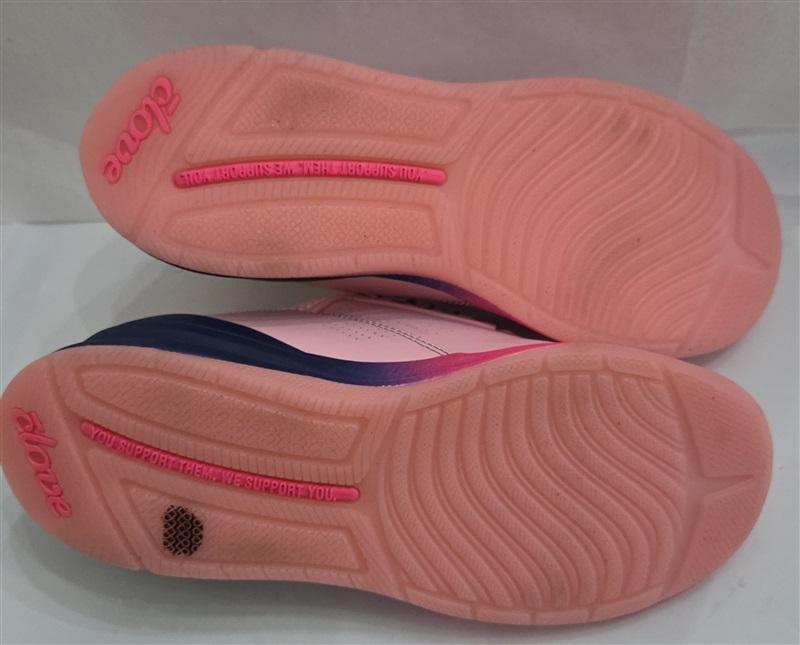 NWOT Clove 8.5 Classic Nursing Slip Resistant Shoes Night Flamingo Pink 127643