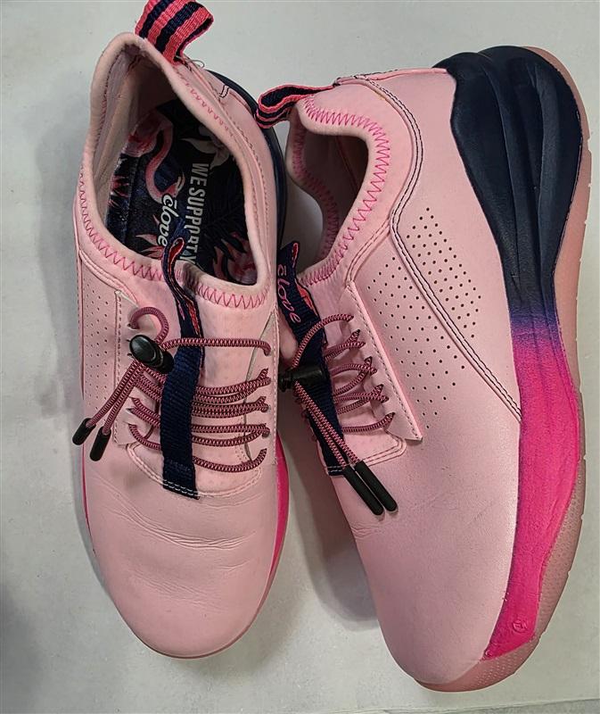 NWOT Clove 8.5 Classic Nursing Slip Resistant Shoes Night Flamingo Pink 127643