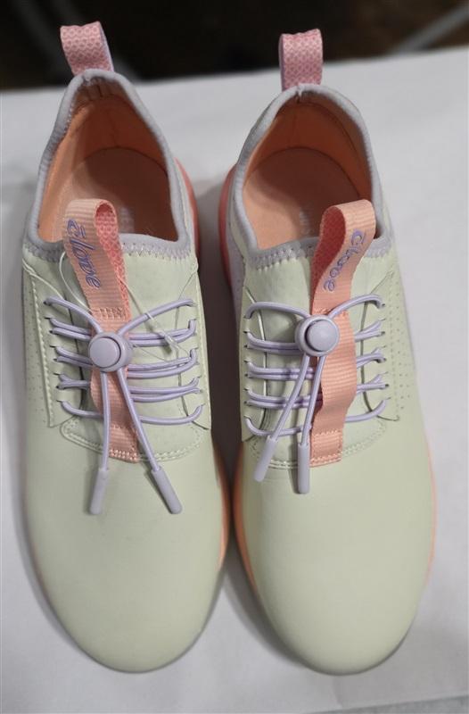 NWOT Clove 8.5 Classic Nursing Tennis Slip Resistant Shoes Peach Quartz 127645