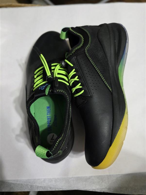 NWOT Clove 8 Classic Nursing Tennis Slip Resistant Shoes Lunar Fade 127651