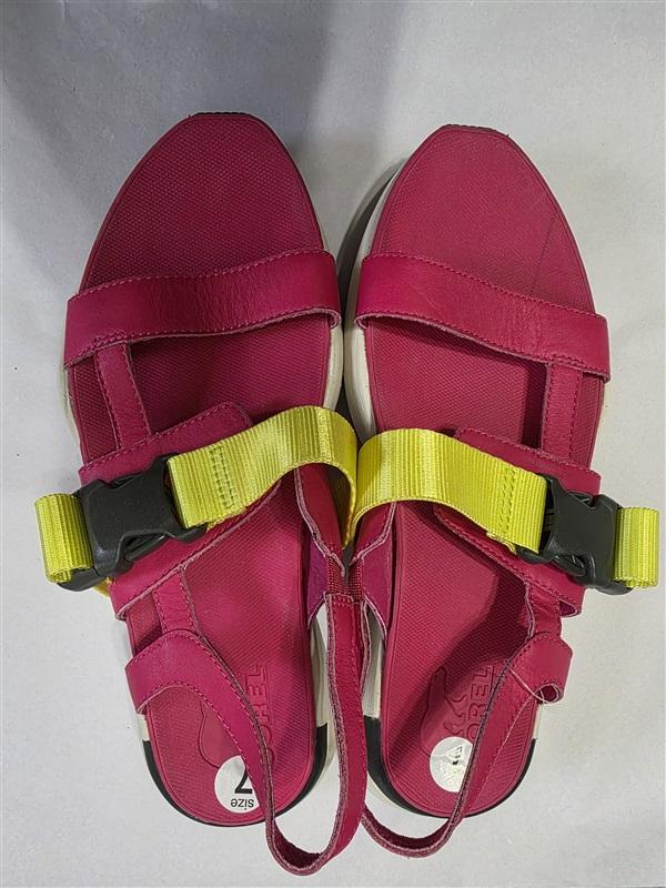 NWOT Sorel 7 Kinetic Impact Sling Leather Sandals Pink Yellow 127676