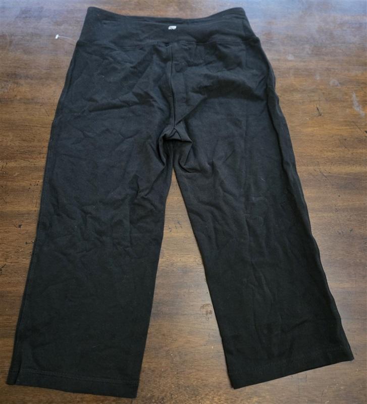 NWT Marika M Performance Slimming Capri Leggings Black 127731