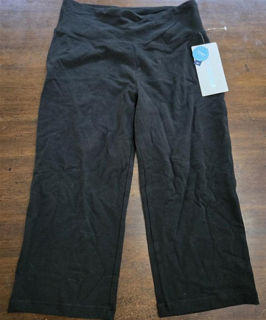 NWT Marika M Performance Slimming Capri Leggings Black 127731