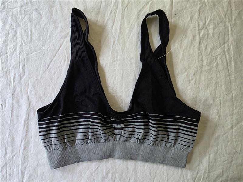 NWOT Bali S Bra Comfort Revolution Seamles Microfiber Crop Top 103J Black 127780