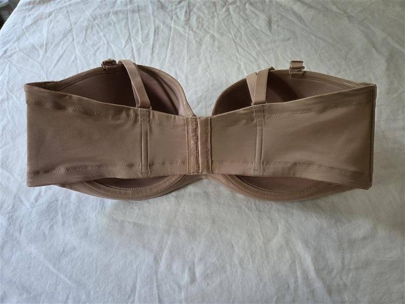 NWOT Wacoal 34DD Red Carpet Strapless Convertible Bra 854119 Beige 127864