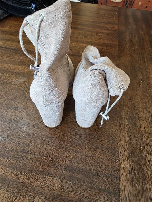 NWOT Express 9 Heel Tan Faux Suede Ankle Boot Booties 128002