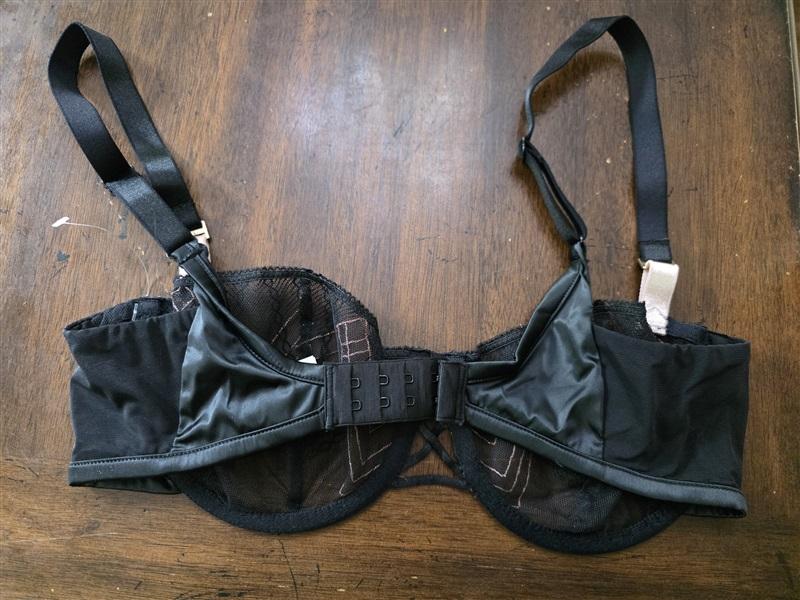 NWOT Chantelle 34D Memento Black Pink Unlined Demi Bra 14N5 128091