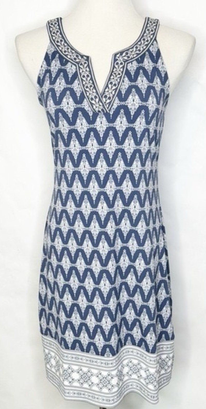 NWT Magnolia Grace Blue White Embroidered Sleeveless Shift Dress 128166