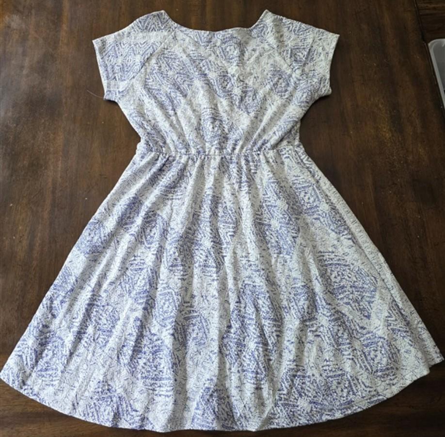 NWT ReneeC LG A-Line Dress Short Sleeve Stretch Textured Blue White 128167