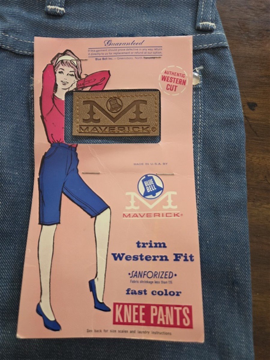 NWT VINTAGE Girls 12 Blue Bell Maverick Western Fit Knee Pants Raw Denim Shorts