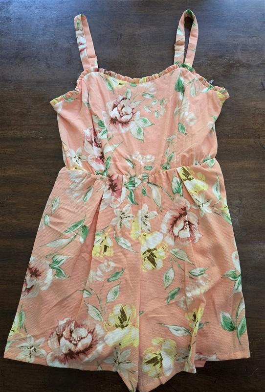 NWT Love & Piece Collective S All Over Floral Sleeveless Romper Peach #128295