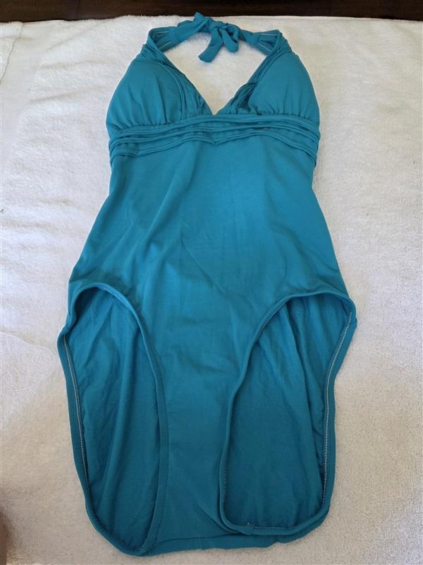 NWOT Robin Piccone 8 Plunge Halter Neck Tie Back 1PC Swimsuit Teal 128451