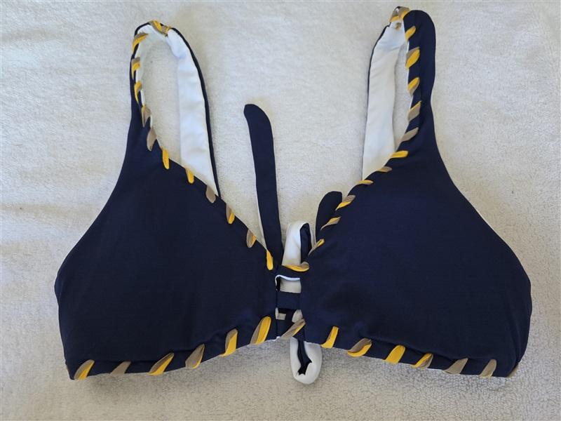 NWOT Becca Camille S Reversible Keyhole Scoop Neck Bikini Swim Top 128461