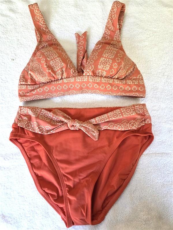 NWOT Robin Piccone M Isla Triangle Bikini Swim Top & Bottom Terra Cotta 128490