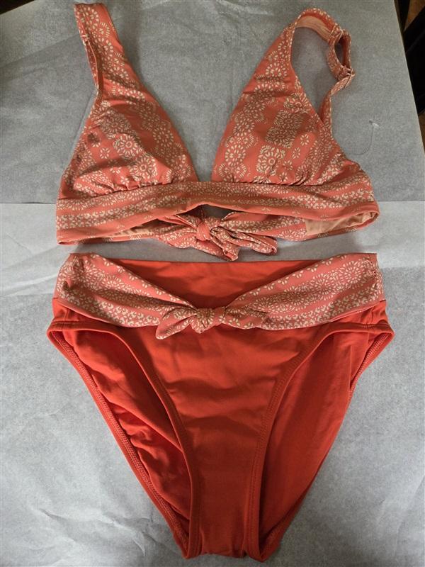 NWOT Robin Piccone M Isla Triangle Bikini Swim Top & Bottom Orange 128672